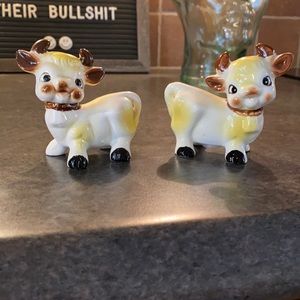 Vintage salt & pepper shakers